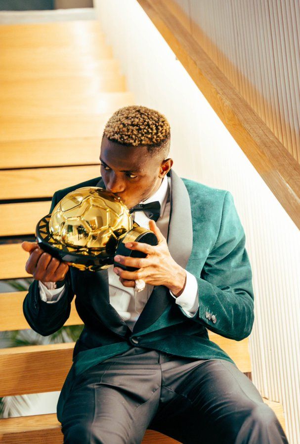 “This will stay with me for life” – Ex-Arsenal man Adebayor reveals how Napoli’s Osimhen moved him to tears at CAF Awards