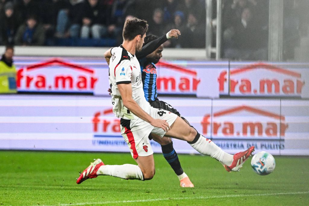 Ademola Lookman scores a goal during the Italian Serie A football match between Atalanta BC and AC Milan on 28 of October 2025 at Gewiss stadium in Bergamo, Italy