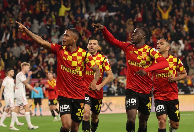 Goztepe reject Belgian giants’ ₦5.85 billion bid for Wilfred Ndidi’s likely Super Eagles successor- Report