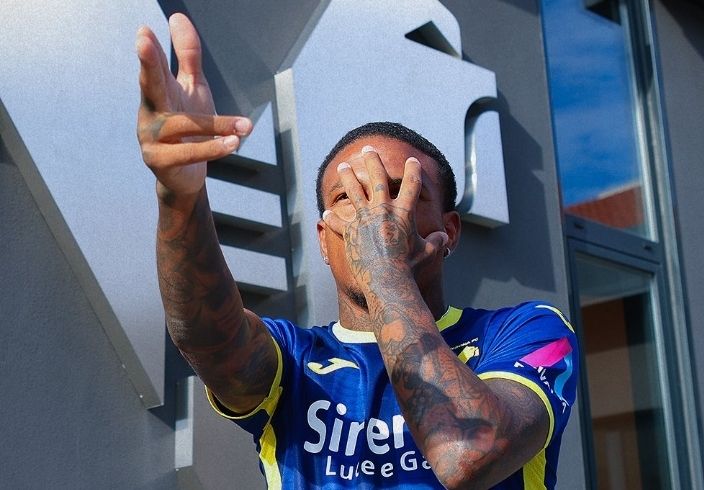 Serie A: Super Eagles-eligible star leaves Napoli