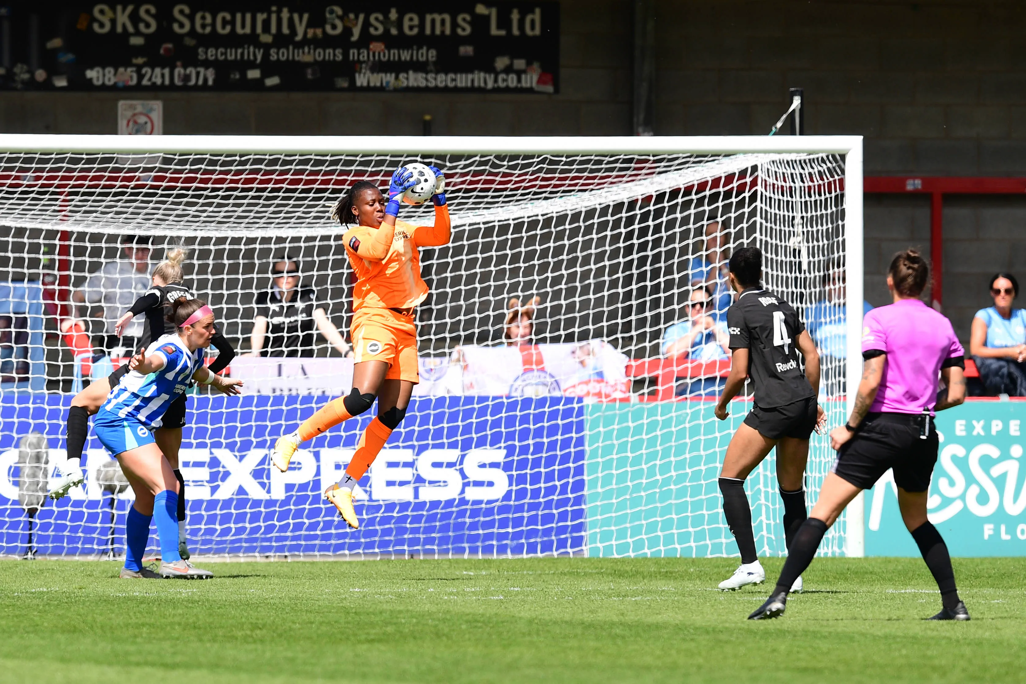 Nigeria and Brighton goalkeeper Chiamaka Nnadozie 