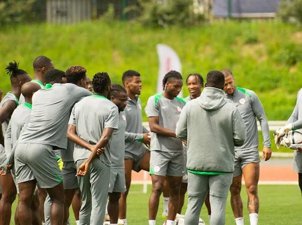 Victor Osimhen snub: Fenerbahce turn to Super Eagles striker set for Nigeria milestone vs Russia