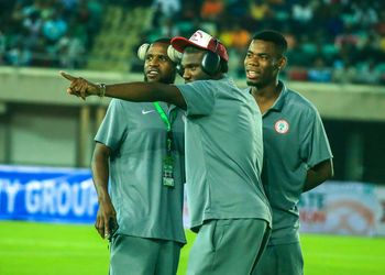 “It was an outstanding game”- Augsburg boss Jess Thorup raves on about Frank Onyeka’s impressive Bundesliga debut