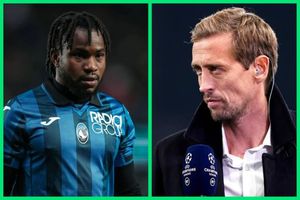 “This is mad” – Ex-Liverpool striker Peter Crouch vexed at Lookman-England comment