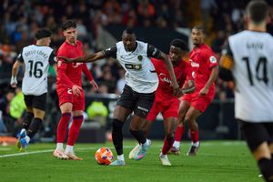 Sadiq Umar snatches crucial result for Valencia at Rayo Vallecano