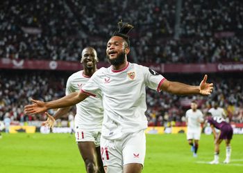 Report: Alaves set to swoop in for record-breaking Super Eagles striker