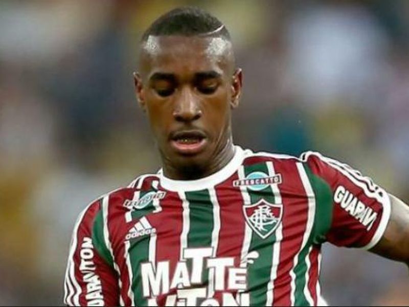 AS Roma Battle Barca For Gerson