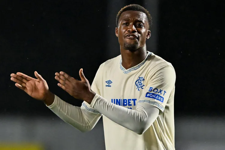 Super Eagles: Ex-Rangers star takes swipe at Emmanuel Fernandez after costly Falkirk errors
