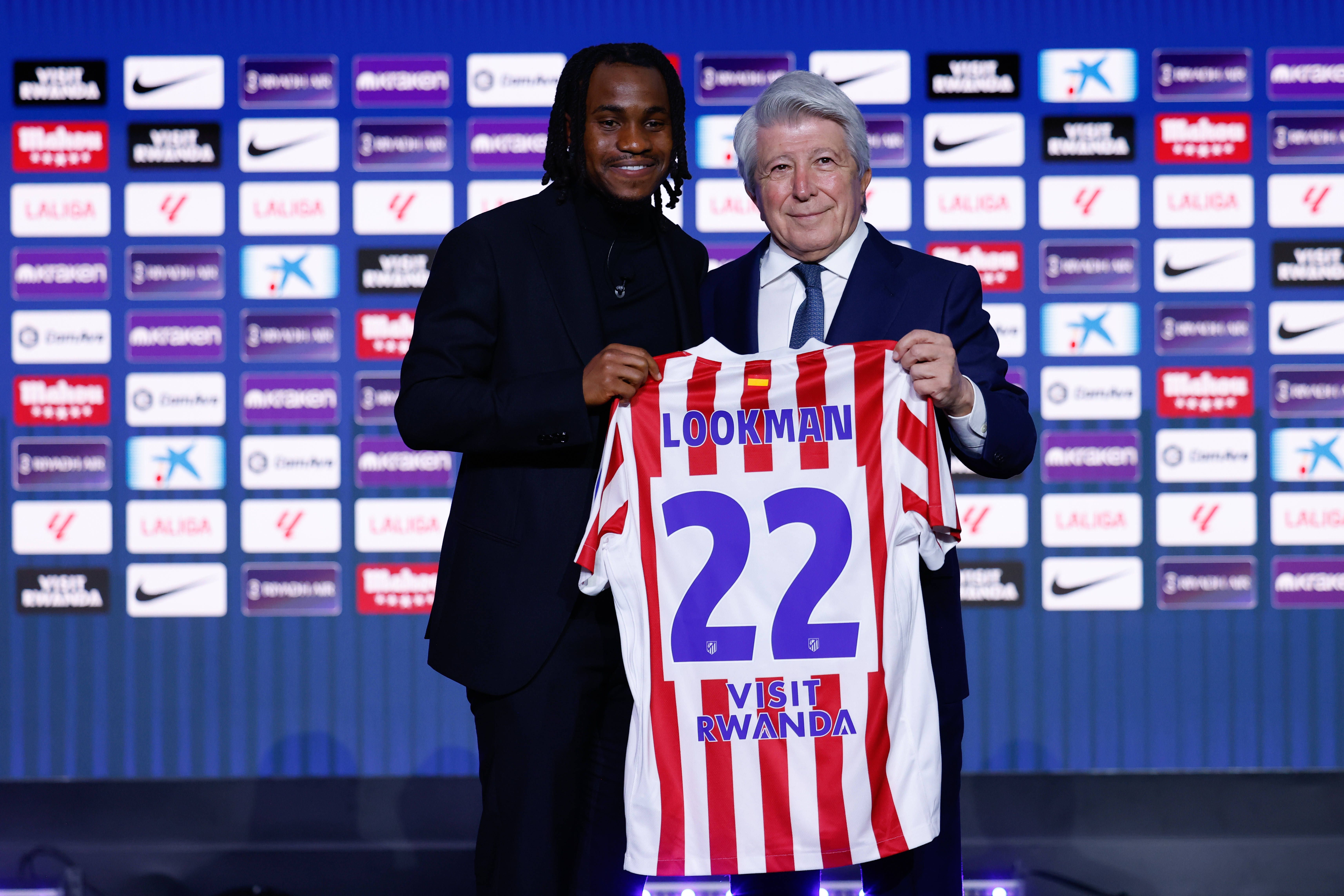 Ademola Lookman and Enrique Cerezo, President of Atletico de Madrid