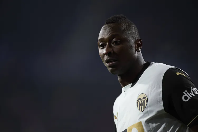 Umar Sadiq’s second chance? Ex-Xabi Alonso successor set to decide Nigerian star’s future at Real Sociedad