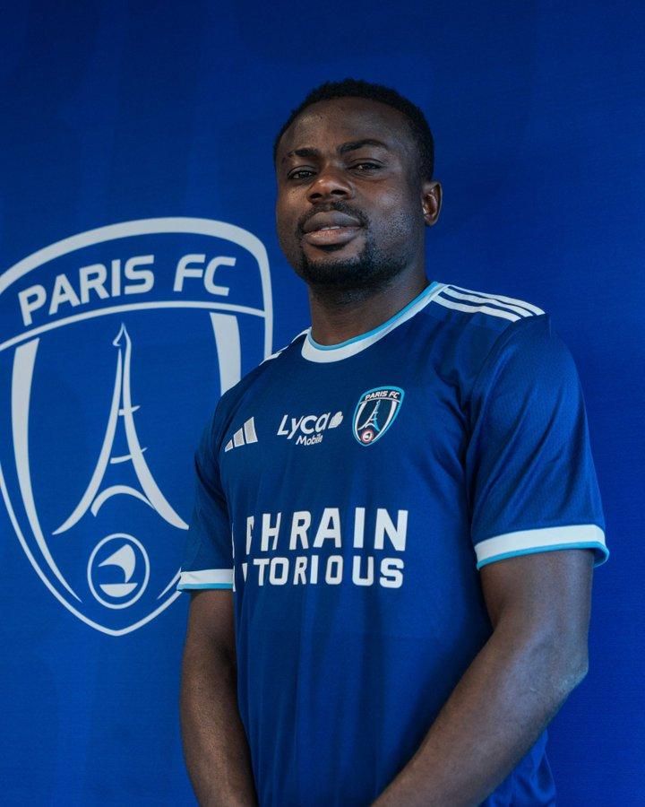 Moses Simon signs for Paris FC