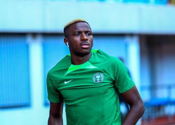 “He reminds me of Ronaldo” – Exceptional Super Eagles striker draws praise from former UEFA CW Cup winner