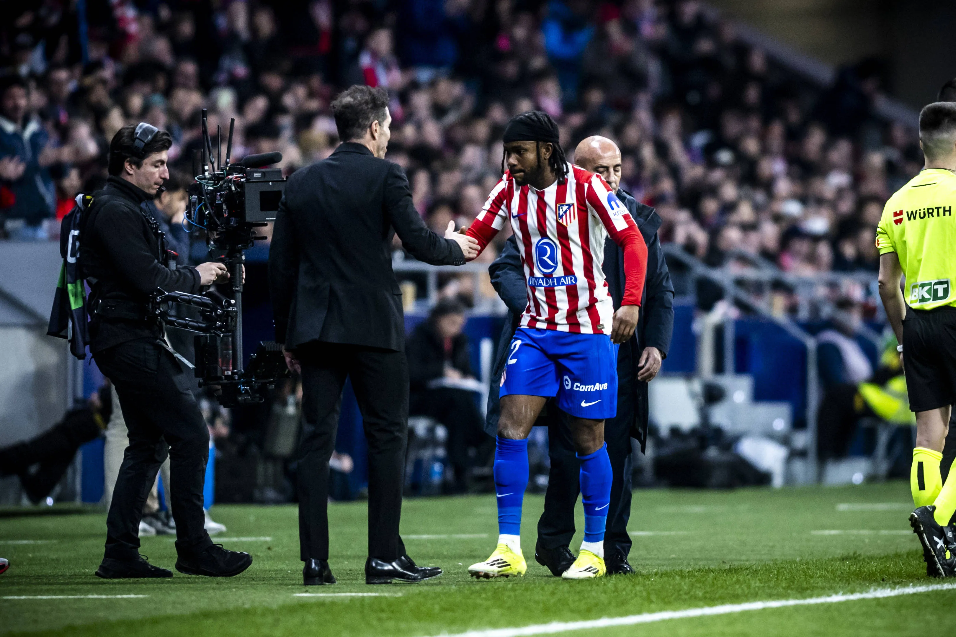 Diego Pablo Simeone head coach of Atletico de Madrid and Ademola Lookman