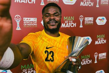 “Makes high school mistakes”- Ex-South Africa international warns Kaizer Chiefs against signing Stanley Nwabali