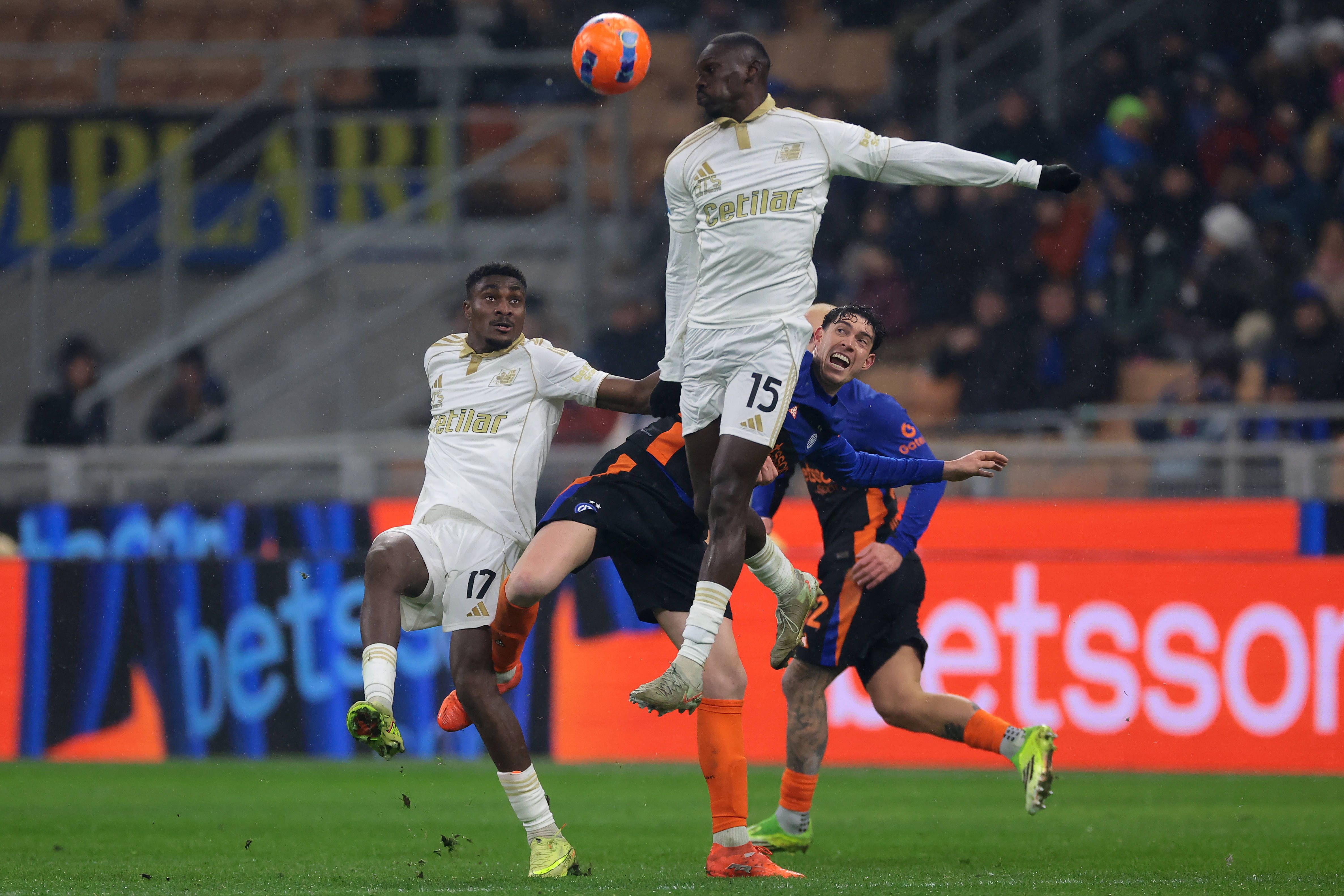 Alessandro Bastoni, Idrissa Toure, Rafiu Durosinmi during Internazionale vs Pisa