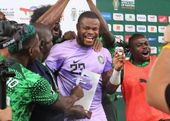 English team Brentford table 12-million-euro offer for Osayi-Samuel