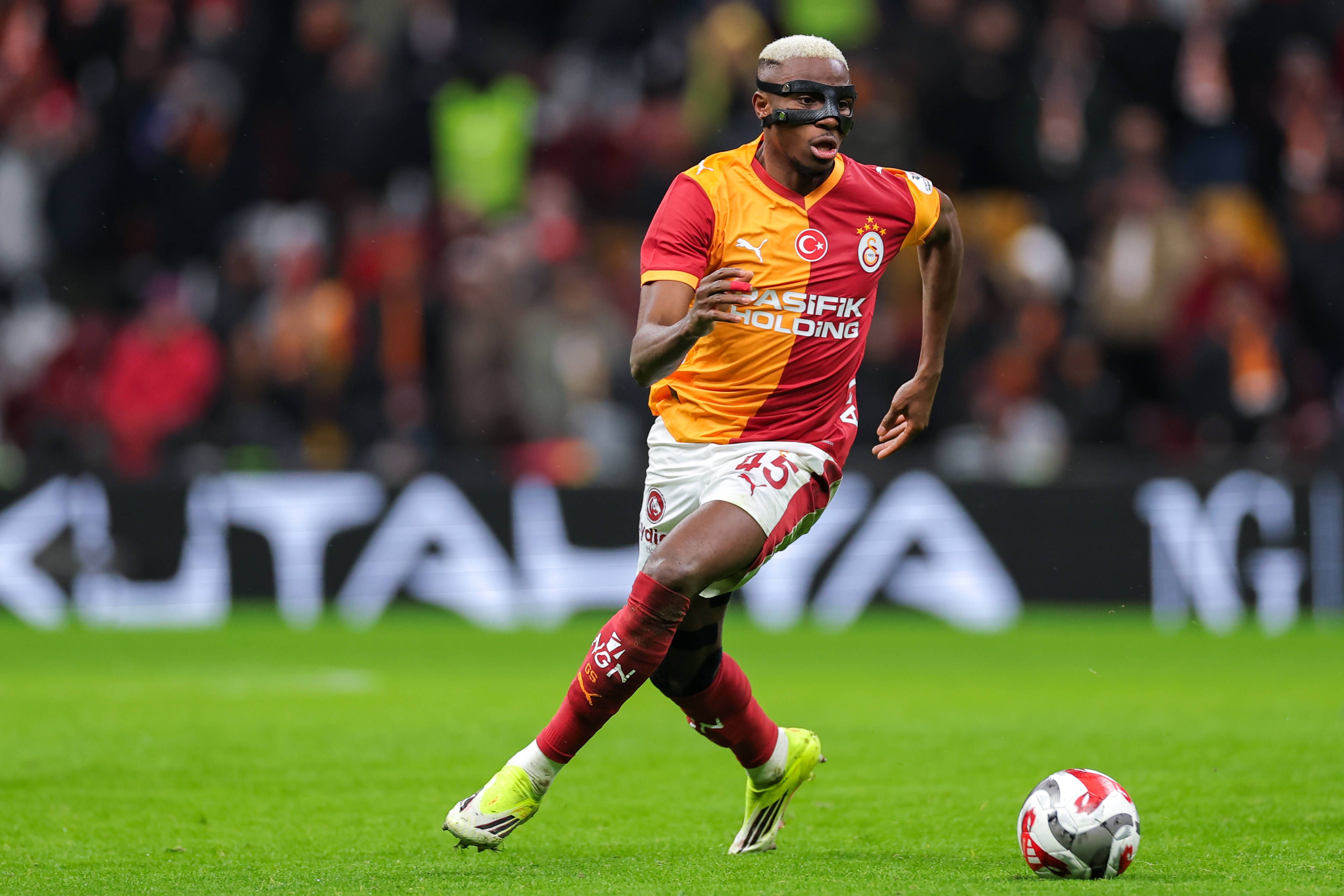 Victor Osimhen in action during the Super Lig match between Galatasaray SK and Kayserispor at Rams Park Stadium