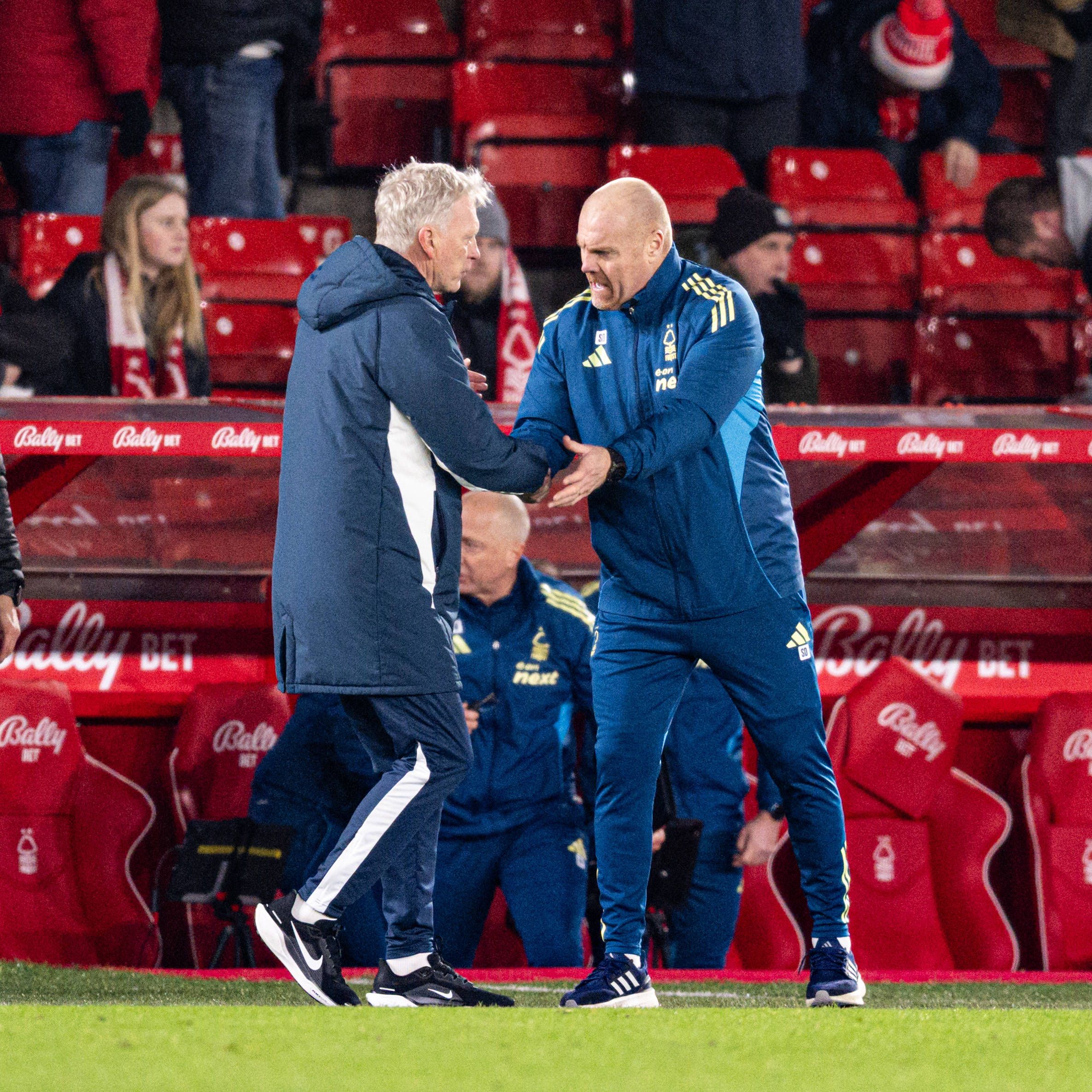 Nottingham Forest Head Coach Sean Dyche shakes hands with Everton Manager David Moyes