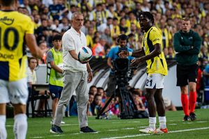 Nigeria’s Osayi-Samuel lands in Mourinho’s black book as Fenerbahce boss eyes Bayern Munich star