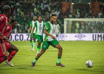 Ex-Arsenal icon and one-time AC Milan ace working to beat Cardiff City to Super Eagles dazzler