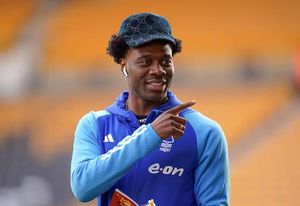 Photo: Ex-Chelsea boys－Ola Aina links up with Abraham and Tomori