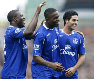 Nigeria’s Olympic silver medalist disappointed Everton did not sack Sean Dyche for Graham Potter