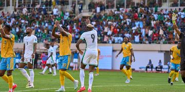 PSG package new €200m offer for Victor Osimhen and a player Napoli consider ‘unsellable’