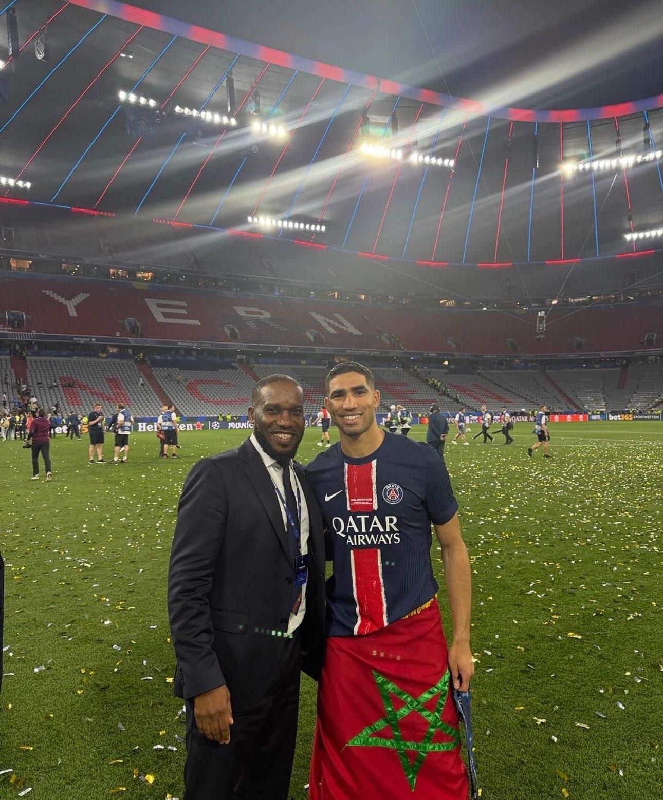 Okocha and Achraf Hakimi after PSG victory against Inter