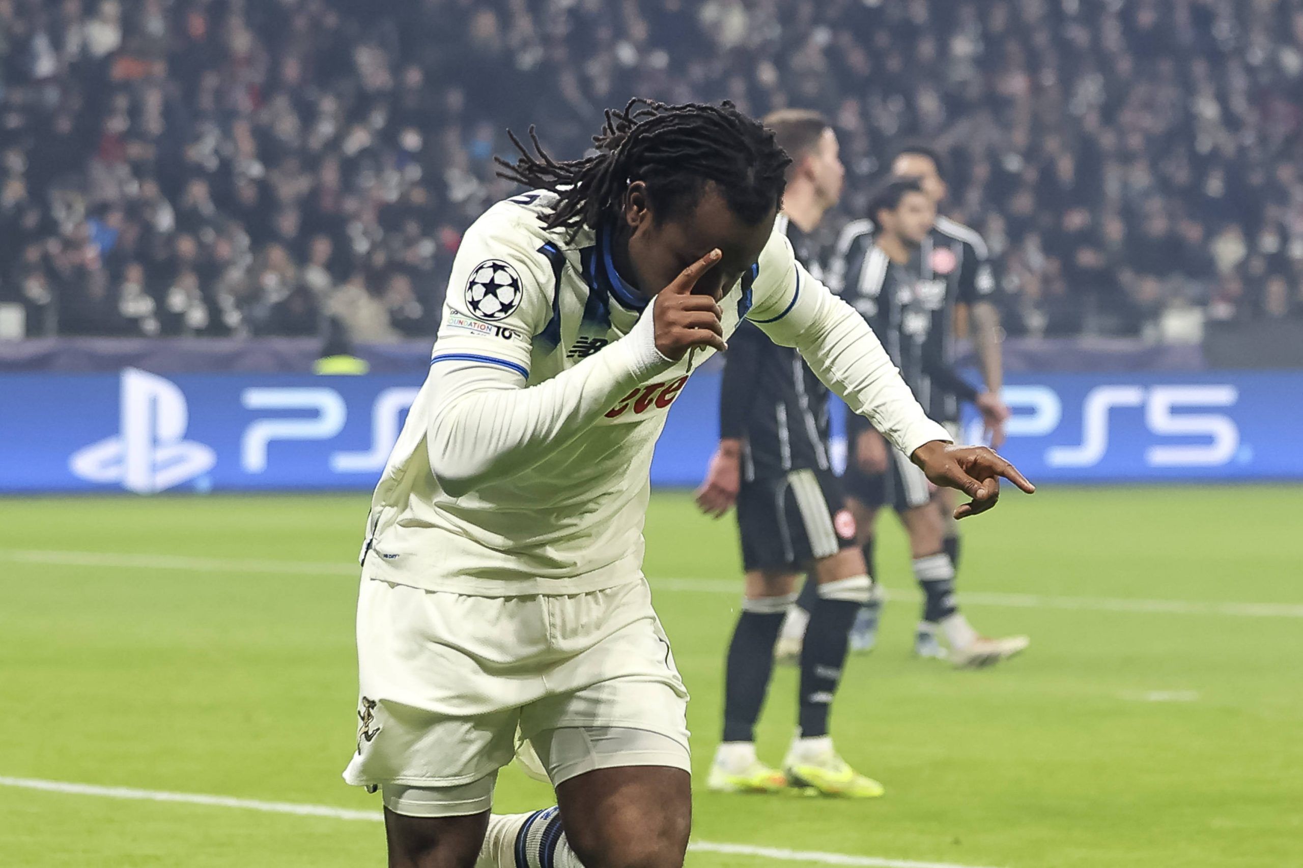 Goal celebration for Ademola Lookman after his goal in Eintracht Frankfurt vs Atalanta UCL