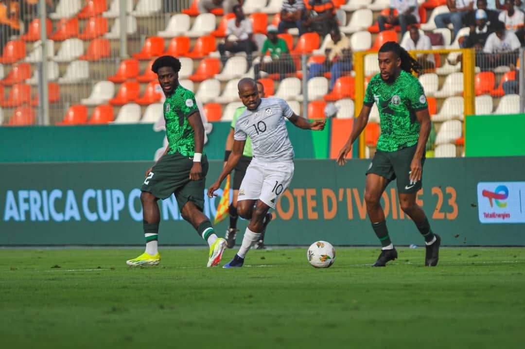 Super Eagles stars Ola Aina and Alex Iwobi