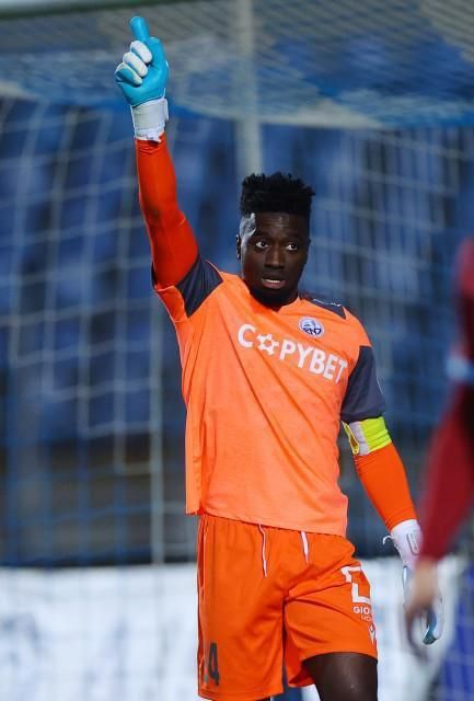 Nigeria international goalkeeper Adebayo Adeleye