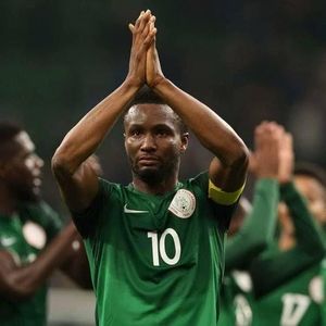 “A pleasure to play with you” – former England star hails Mikel on retirement
