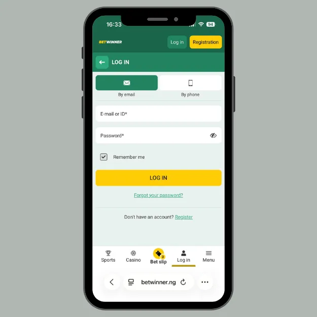 Betwinner login page with email and phone login options.