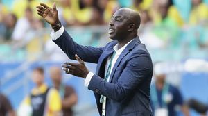 Samson Siasia alleges pay disparity at NFF: Foreign coaches earn $50k, locals just N1M