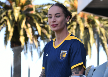 “My mother is half Nigerian, half German” – Former Arsenal star dreams of Super Falcons call-up after CC Mariners move