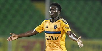Victor Osimhen transfer news: Galatasaray pull stunning move to shut out Man United, Arsenal