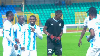 Report: Ajax open Wolves talks for Arokodare, but €25m is their cap