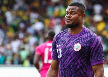 “Makes high school mistakes”- Ex-South Africa international warns Kaizer Chiefs against signing Stanley Nwabali