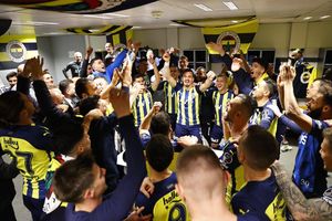 Super Eagles legend tips Osayi-Samuel’s Fenerbahçe to win the Süper Lig