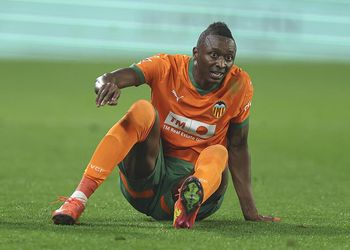 “They were calmer”- Sadiq Umar draws praise from Real Soceidad coach Imanol Alguacil after ending goal drought