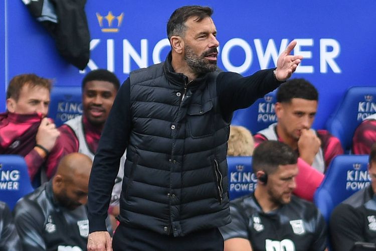 Van Nistelrooy set to leave Leicester: Onuachu and Aribo’s ex-boss to coach Ndidi