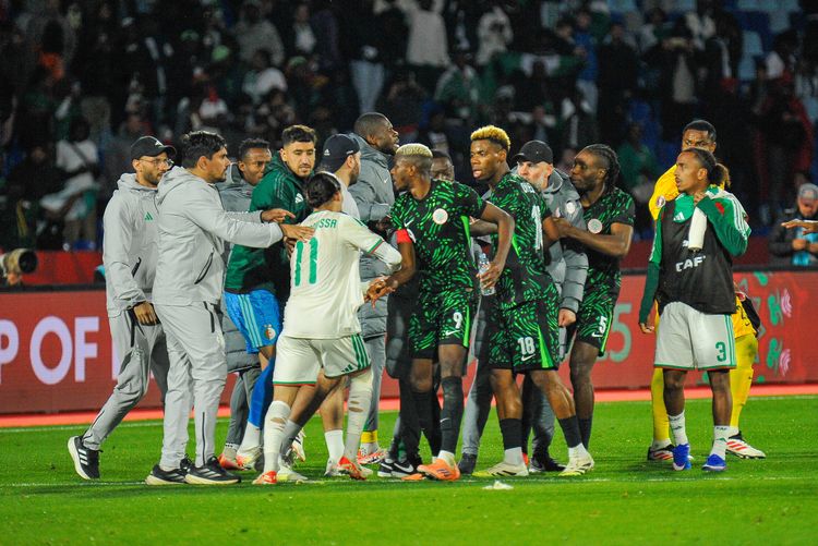 “He punched me in the face” – Super Eagles defender reveals cause of altercation with Algeria’s Anis Moussa