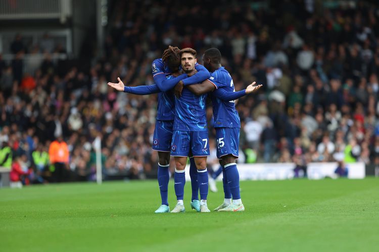 Pedro Neto’s late stunner cancels out Iwobi’s goal as Fulham lose London derby to Chelsea