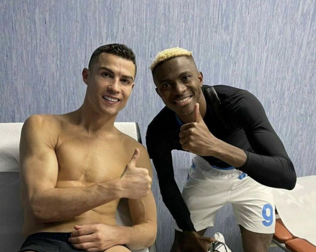Cristiano Ronaldo pictured with Victor Osimhen