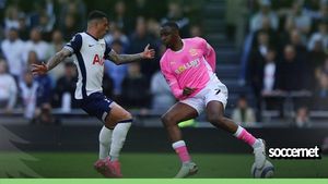 ‘Look at Onuachu’ – Six-capped Ex-Super Eagle reacts to Aribo’s return to Southampton’s squad