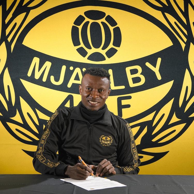 Fans question the age of 18-year-old Nigerian striker who recently moved to Sweden