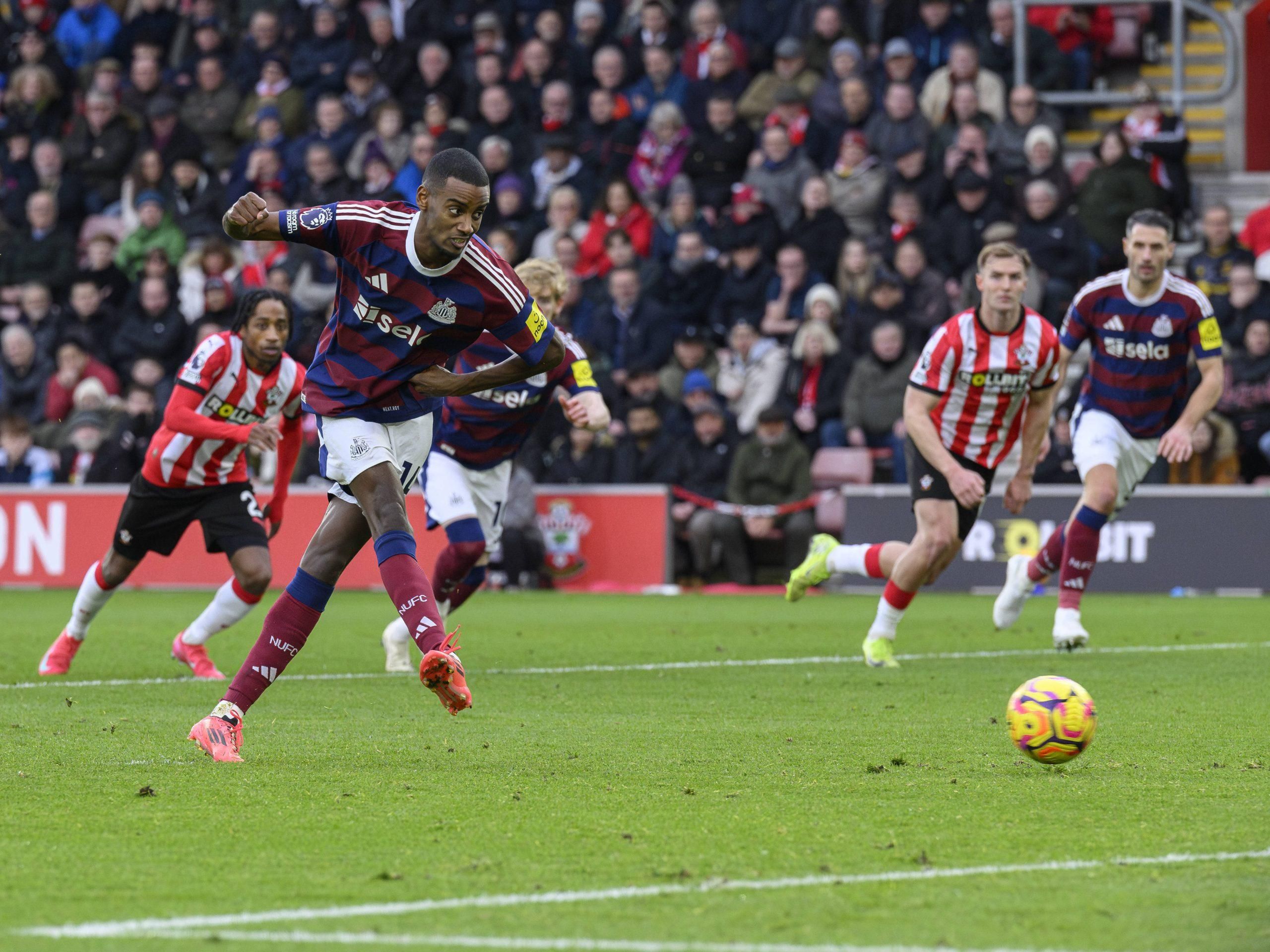 Image of Alexander Isak scoring for Newcastle United