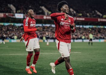 “There’s a little line you can’t cross” – Former Chelsea youth coach warns Ola Aina to tone down off-pitch celebrations after West Ham antics