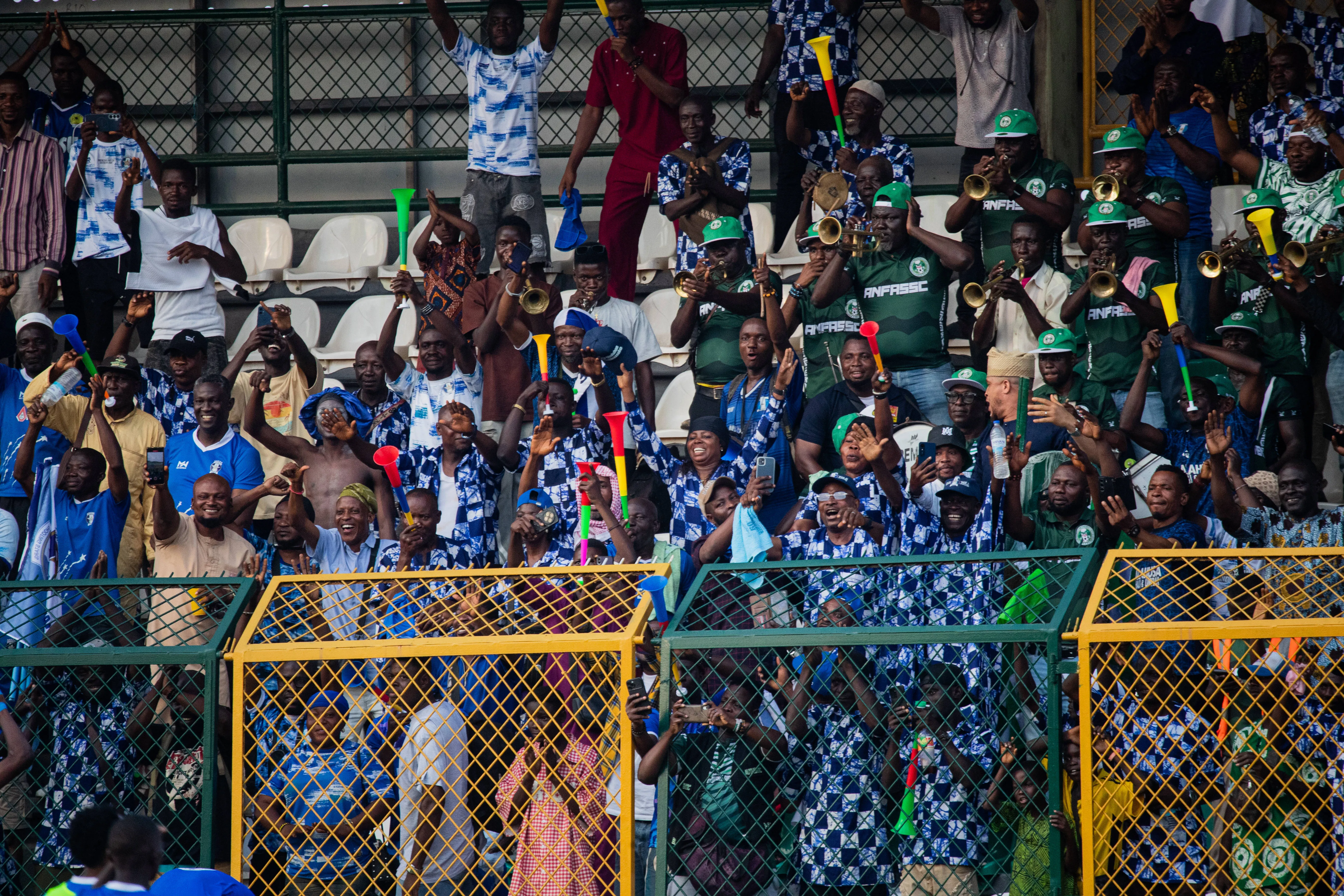 Shooting Stars fans