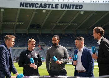 “Made it when I retired” – Manchester United legend warns Nigeria-eligible Chido Obi-Martin